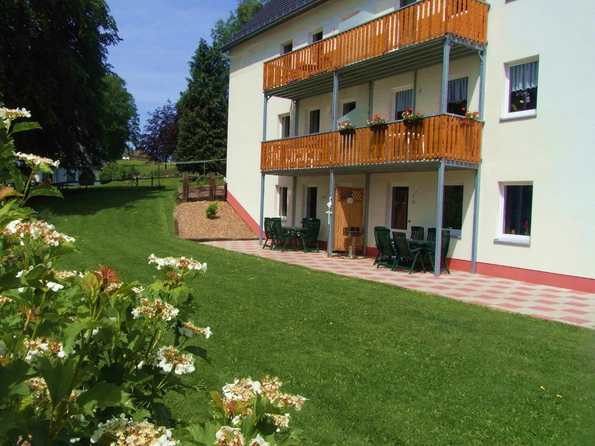Comfy Holiday Home In Burg Reuland With Sauna Terrace Bbq المظهر الخارجي الصورة